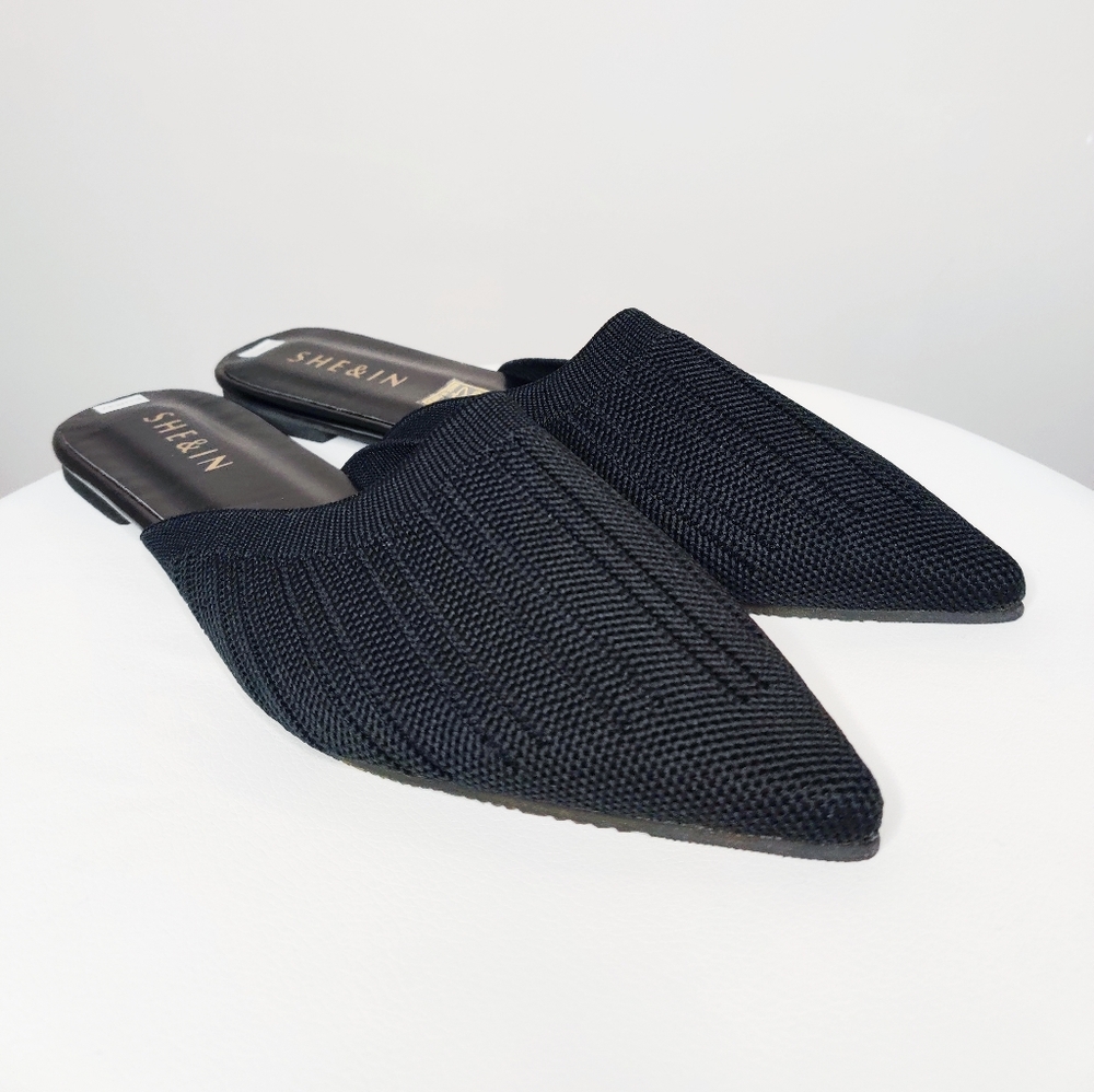 Knit Point Toe Flat Mules Black Size 6.5